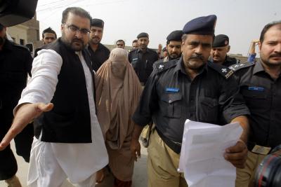 Pakistan’s FIA arrests 34 Afghans for travelling towards Gwadar without documents