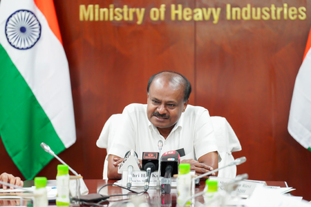 Bidadi township project: CM Shivakumar says farmers being misled, Kumaraswamy questions compensation given by K’taka govt