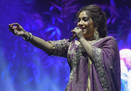Shreya Ghoshal reveals her deeply personal connection with ‘Siddha Bhajo’ Shreya Ghoshal reveals her deeply personal connection with ‘Siddha Bhajo’