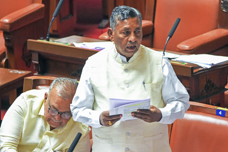 K’taka Cong crisis: Unhappy Minister Muniyappa refuses to take charge of Food Ministry