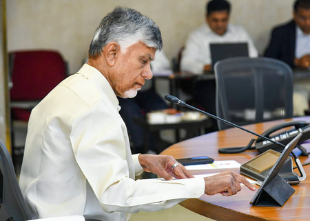Andhra Pradesh CM expresses grief over death of three pilgrims in Bihar accident Andhra Pradesh CM expresses grief over death of three pilgrims in Bihar accident