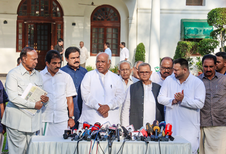 Bumpy ride for INDIA bloc: DMK to skip meet, JMM and CPI-M miffed with Cong conduct (Lead)