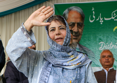 Mehbooba Mufti asks Kashmiri Pandits to sink differences with J&K Muslims; work together