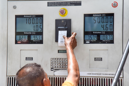 Govt curbs diesel hoarding as OMCs absorb losses of Rs 500 crore per day Govt curbs diesel hoarding as OMCs absorb losses of Rs 500 crore per day