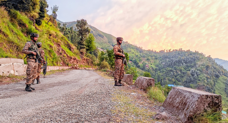 J&K: Three mortar shells found and defused near LoC in Rajouri J&K: Three mortar shells found and defused near LoC in Rajouri