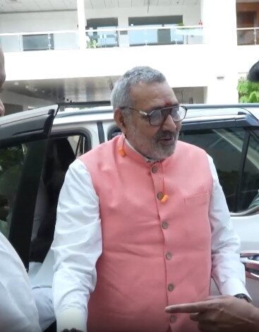 Bihar’s Begusarai court continues relief to Giriraj Singh in 2019 poll-related case