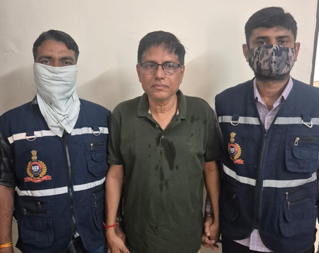 Gujarat ACB books senior govt official in corruption probe