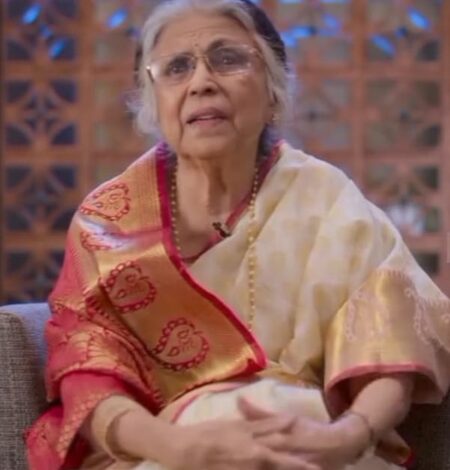 Music, film Industry forgets late singer Suman Kalyanpur as only Suresh Wadkar shows up to pay his final respects Music, film Industry forgets late singer Suman Kalyanpur as only Suresh Wadkar shows up to pay his final respects