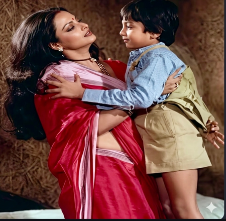 Master Raju revisits cherished memory with Rekha from ‘Ahinsa’, shares throwback pic Master Raju revisits cherished memory with Rekha from ‘Ahinsa’, shares throwback pic