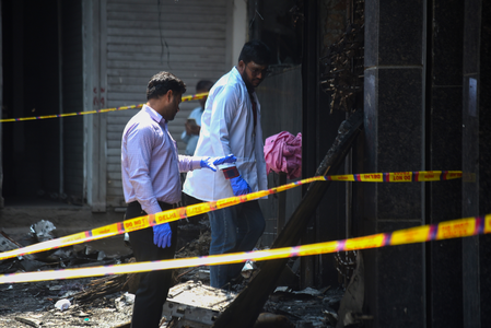 CM Rekha Gupta’s absence from Malviya Nagar fire site raises eyebrows CM Rekha Gupta’s absence from Malviya Nagar fire site raises eyebrows