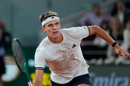 ‘It was tough to stay focused until the end’: Mensik saves 7 match points for first major SF at Roland Garros