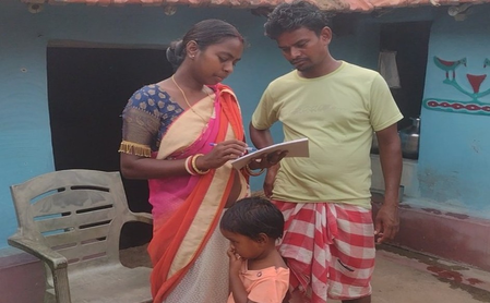 J’khand woman becomes ‘Atmanirbhar’ through poultry farming under Centre’s NRLM J’khand woman becomes ‘Atmanirbhar’ through poultry farming under Centre’s NRLM