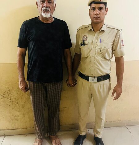 Delhi: Hotel owner arrested after 21 killed in Malviya Nagar fire (Ld) Delhi: Hotel owner arrested after 21 killed in Malviya Nagar fire (Ld)