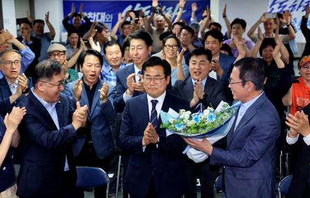 South Korea: Ruling party wins landslide in local polls despite losing Seoul to incumbent mayor
