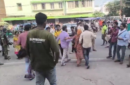 Three killed, over 20 rescued after massive fire erupts at hospital ICU in Bihar’s Muzaffarpur (Ld)