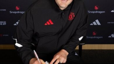 Veteran goalkeeper Tom Heaton signs one-year extension with Manchester United