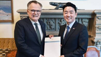 South Korea’s Defense minister highlights submarine bid in call with Canadian counterpart