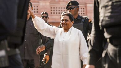 Mayawati extends birthday wishes to UP CM Yogi Adityanath