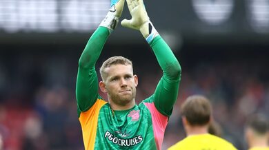 Southampton complete permanent signing of goalkeeper Daniel Peretz from Bayern Munich