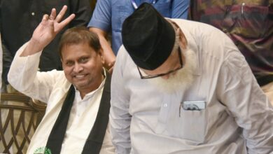 Police reach Humayun Kabir’s house, summon him for questioning in controversial remarks case (Lead)