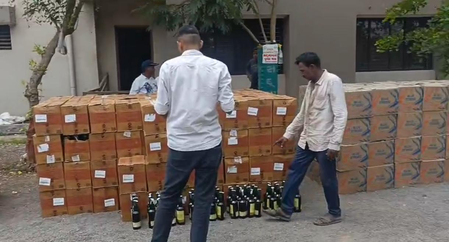 Gujarat: Liquor worth over Rs 63 lakh seized from truck on Rajkot-Bhavnagar Highway Gujarat: Liquor worth over Rs 63 lakh seized from truck on Rajkot-Bhavnagar Highway
