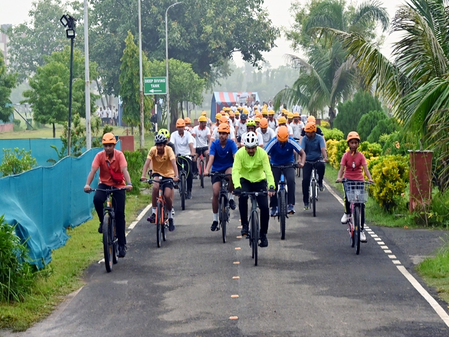 Over 100 NDRF personnel and family members take part in cyclothon