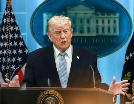 Trump urges Iran to halt missile launches Trump urges Iran to halt missile launches