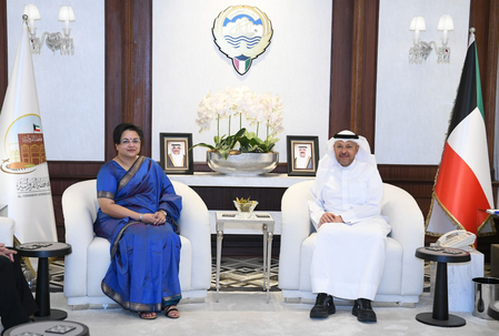 Indian envoy, Farwaniya Governorate Governor discuss strengthening India-Kuwait ties Indian envoy, Farwaniya Governorate Governor discuss strengthening India-Kuwait ties