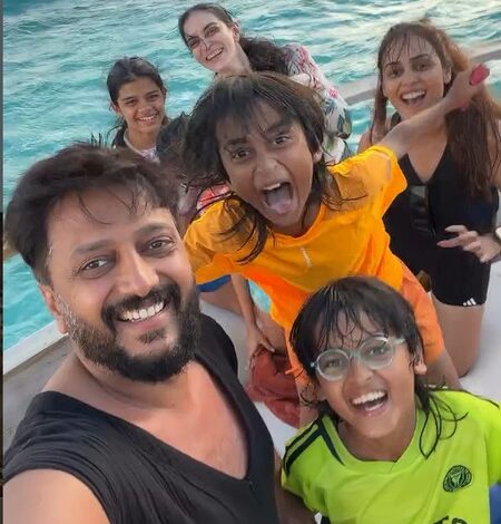 Riteish Deshmukh reflects on life during Maldives vacation with family Riteish Deshmukh reflects on life during Maldives vacation with family