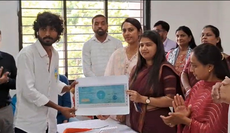 PM SVANidhi loan welfare fair held in Ahmedabad; thousands, including beneficiaries, attend PM SVANidhi loan welfare fair held in Ahmedabad; thousands, including beneficiaries, attend