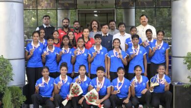Dr Mandaviya felicitates men’s and women’s teams for their stupendous performance at U-18 Hockey Asia Cup Dr Mandaviya felicitates men’s and women’s teams for their stupendous performance at U-18 Hockey Asia Cup