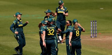 Women’s T20 World Cup: Vintage Perry guides Australia to warm-up win over England Women’s T20 World Cup: Vintage Perry guides Australia to warm-up win over England