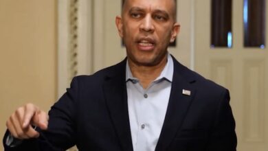 Hakeem Jeffries attacks Trump on living costs, Iran war Hakeem Jeffries attacks Trump on living costs, Iran war