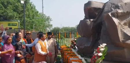 Delhi BJP chief pays tribute to Birsa Munda, hails legacy of tribal empowerment, environmental protection