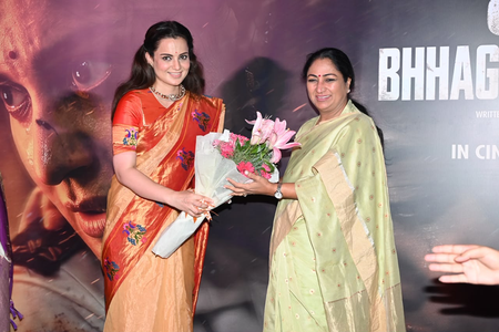 Kangana Ranaut expresses gratitude to Delhi CM Rekha Gupta at special screening of ‘Bharat Bhhagya Viddhaata’ Kangana Ranaut expresses gratitude to Delhi CM Rekha Gupta at special screening of ‘Bharat Bhhagya Viddhaata’