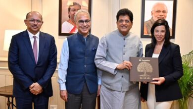 Piyush Goyal meets EY Global Chair, discusses investment avenues Piyush Goyal meets EY Global Chair, discusses investment avenues