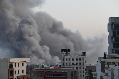 US launches fresh strikes on Iran, Trump warns of stronger military action