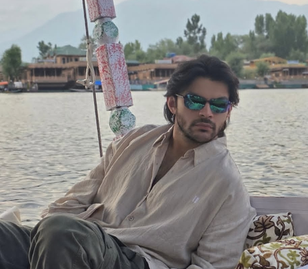 Veer Pahariya soaks in Kashmir’s magic during first visit, calls it ‘Paradise on Earth’ Veer Pahariya soaks in Kashmir’s magic during first visit, calls it ‘Paradise on Earth’