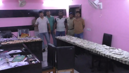 Rs 1.44 crore seized from private school in Bengal, two arrested Rs 1.44 crore seized from private school in Bengal, two arrested
