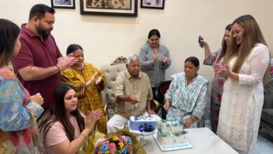 Lalu Prasad celebrates birthday with family amid warm wishes from supporters Lalu Prasad celebrates birthday with family amid warm wishes from supporters