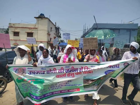 Ranchi villagers protest RIMS-2 project, march halted en route to CM residence Ranchi villagers protest RIMS-2 project, march halted en route to CM residence