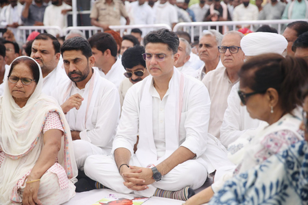 Sachin Pilot sends conciliatory note to Ashok Gehlot on Rajesh Pilot’s death anniversary