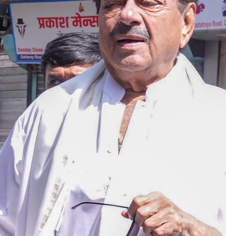 Shatrughan Sinha congratulates PM Modi on completion of 12 years in office