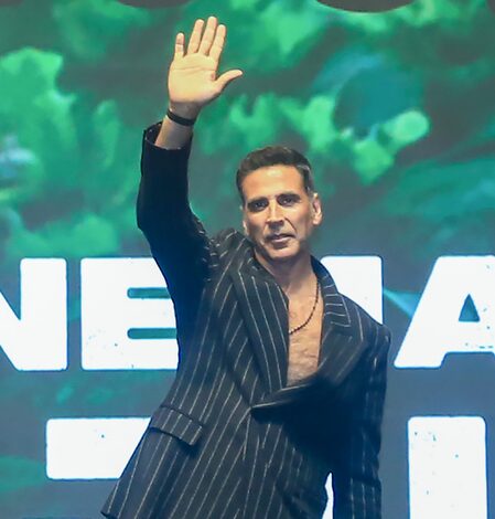 Akshay Kumar explains ‘flop actor’ remark in his upcoming film Akshay Kumar explains ‘flop actor’ remark in his upcoming film