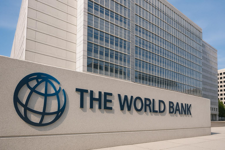 India not the next China, but the next India: World Bank Chief Economist India not the next China, but the next India: World Bank Chief Economist