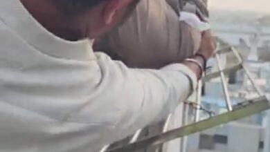 Gujarat: Cop risks life to save man who allegedly consumed poison in locked flat