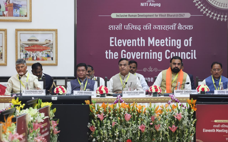 Chandrababu Naidu presents Swarna Andhra Vision 2047 at NITI Aayog meet Chandrababu Naidu presents Swarna Andhra Vision 2047 at NITI Aayog meet