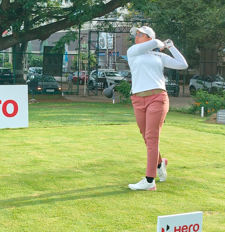 Teenaged Riya Jadon takes lead in 7th Leg of Women’s Pro Golf Tour Teenaged Riya Jadon takes lead in 7th Leg of Women’s Pro Golf Tour