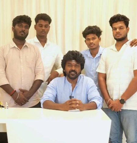 Raghava Lawrence asks his fans: Can I come to politics? Raghava Lawrence asks his fans: Can I come to politics?