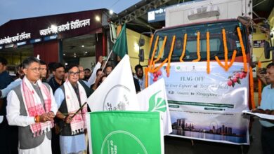 Assam CM flags off export of GI-tagged Tezpur litchis to Singapore, eyes global markets